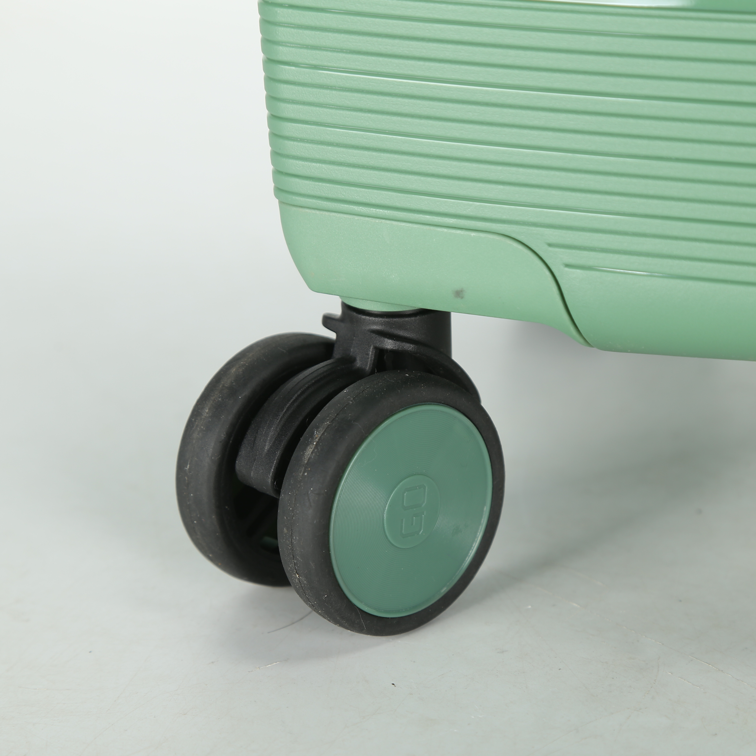 Juego de 3 Maletas – Polipropileno (XL-75cm) (L-65cm) (S-55cm) – Verde Pastel