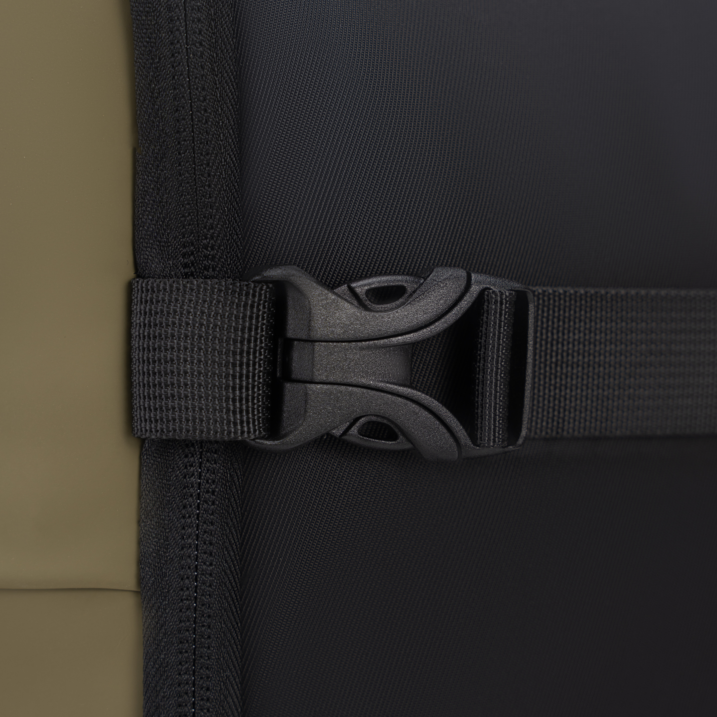 Mochila CELIMS sellada al vacío 40x30x20 - Equipaje de mano - Impermeable - Negra