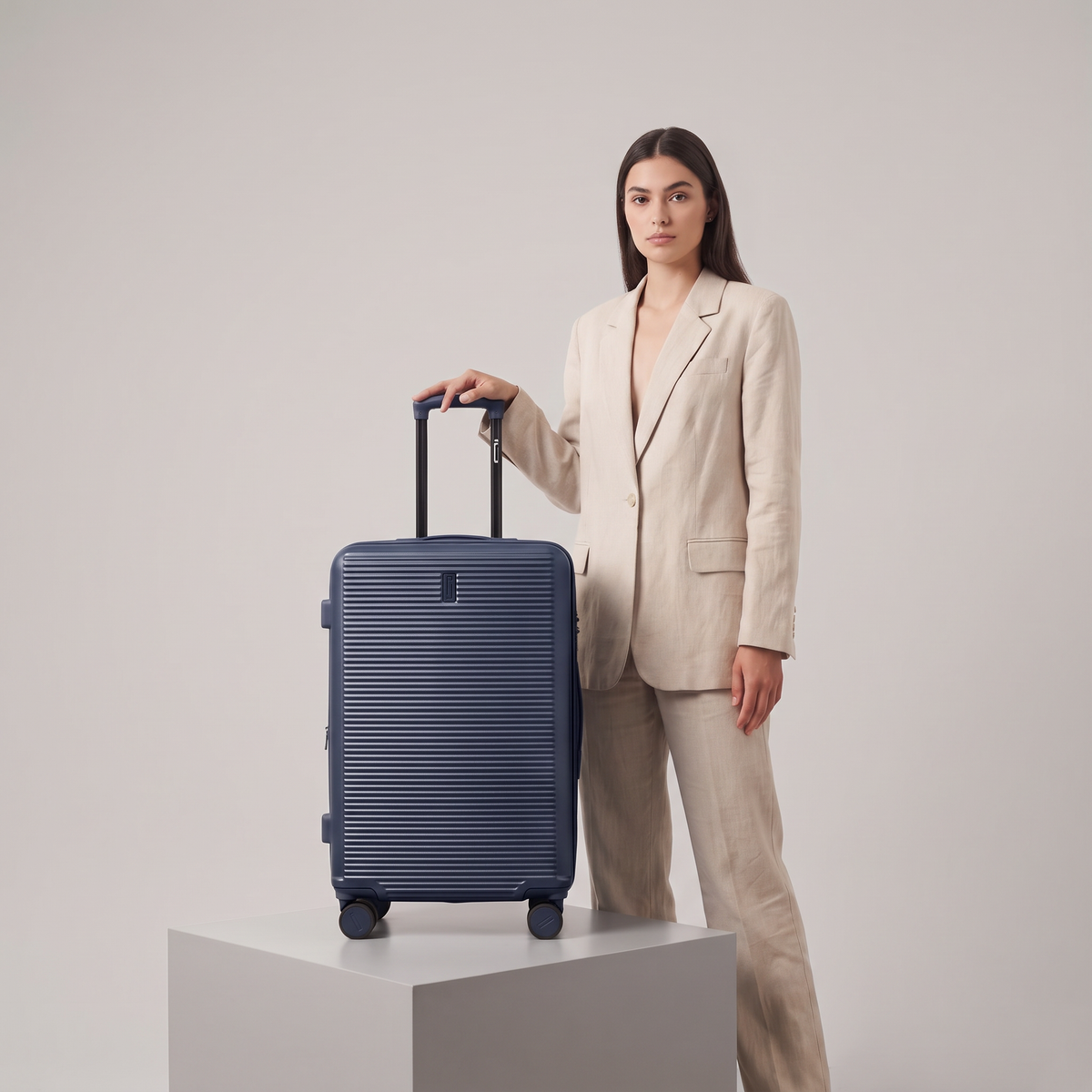 Maleta de Cabina ABS 55 cm – Linea Premium – Expandible y Cerradura TSA