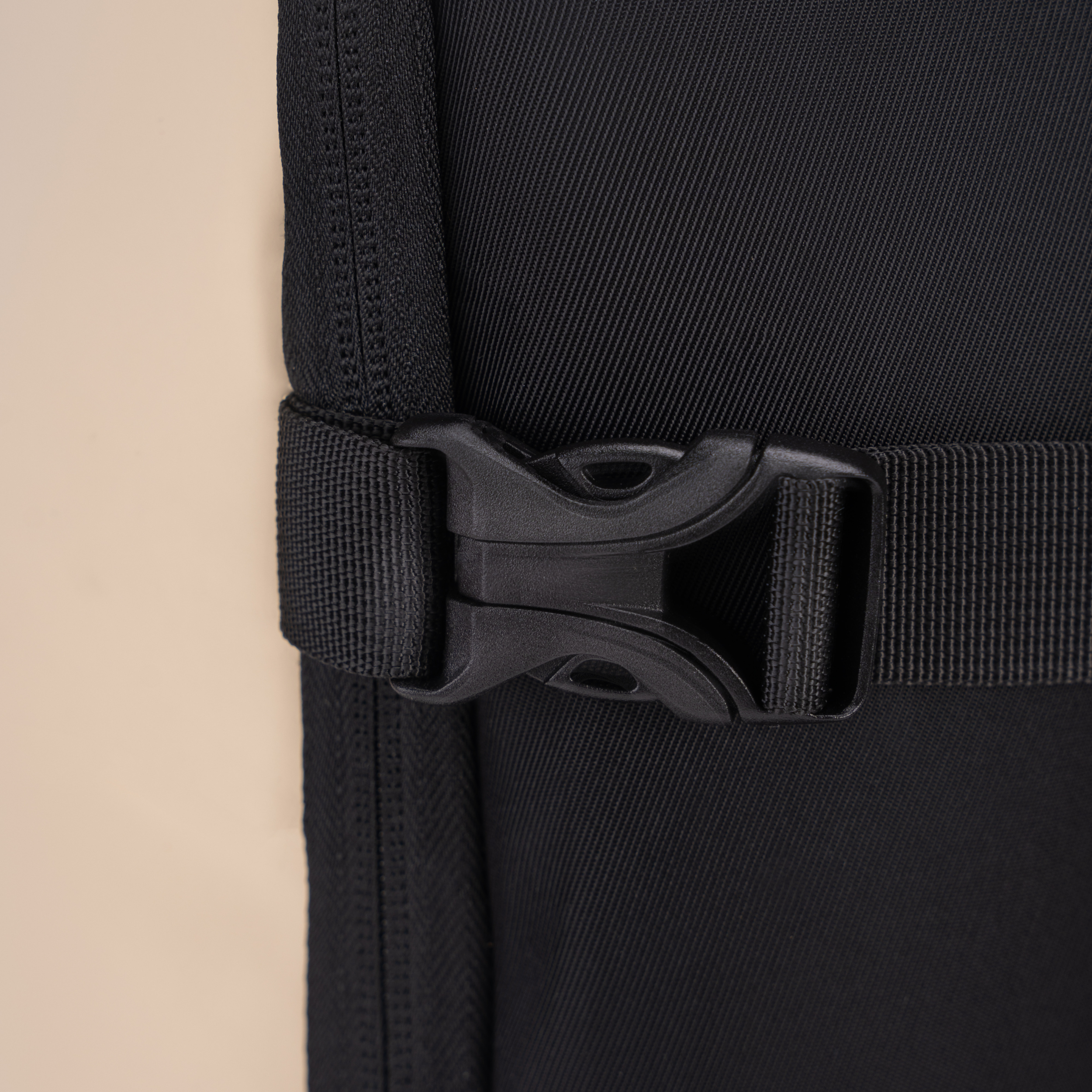 Mochila CELIMS 40x30x20 - Equipaje de mano - Impermeable - Negra